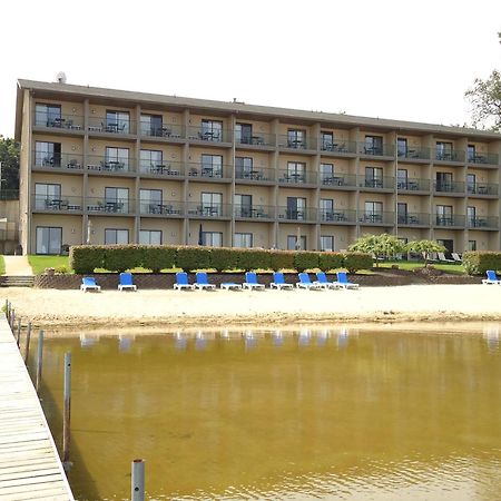 Beachfront Hotel Houghton Lake Eksteriør bilde