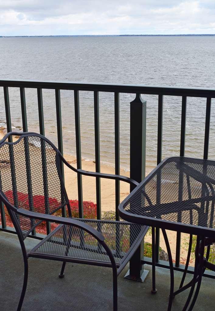 Beachfront Hotel Houghton Lake Bekvemmeligheter bilde