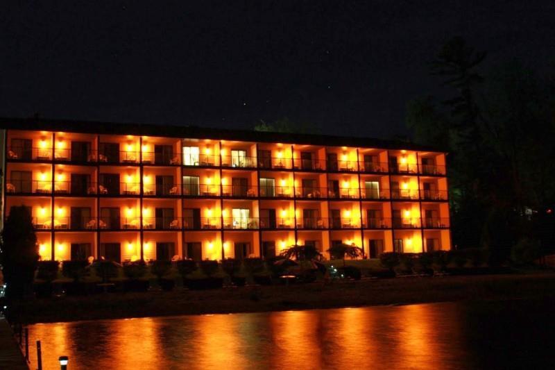 Beachfront Hotel Houghton Lake Eksteriør bilde
