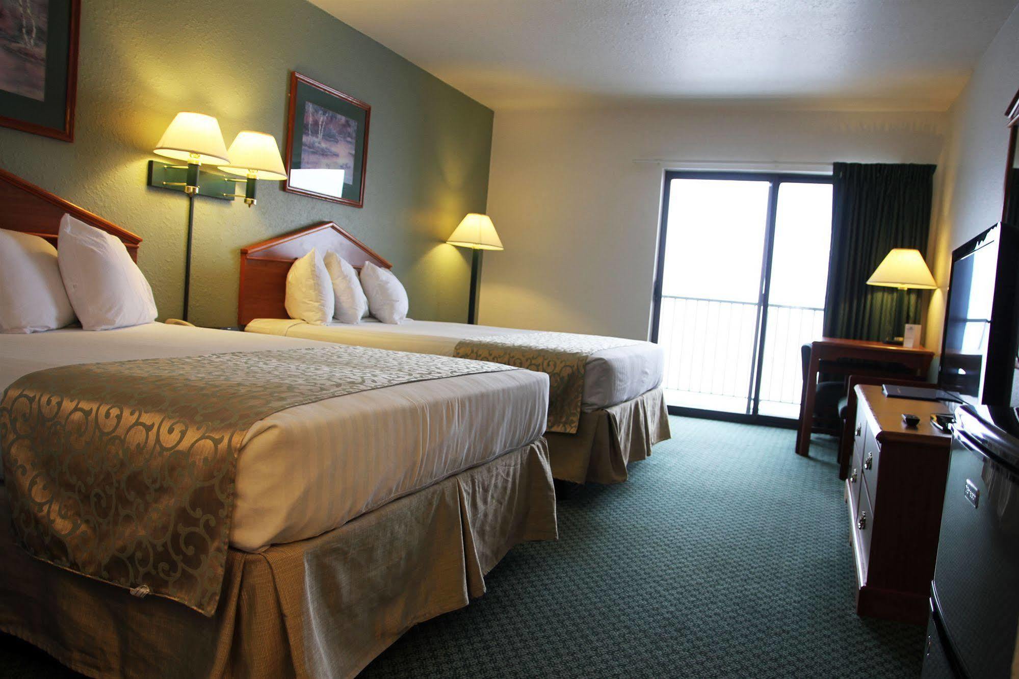 Beachfront Hotel Houghton Lake Eksteriør bilde
