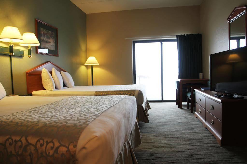 Beachfront Hotel Houghton Lake Eksteriør bilde